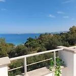 Ina\'S Apartment